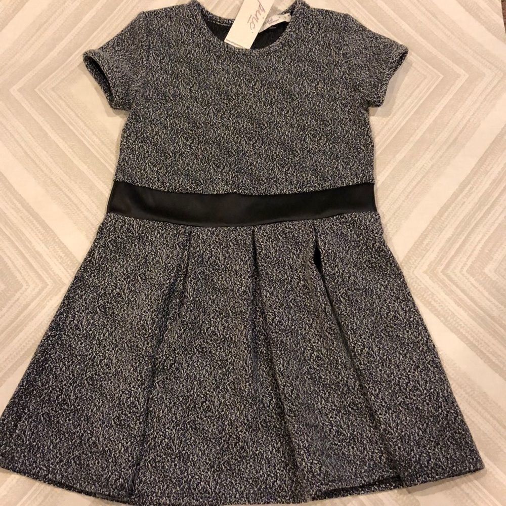 Pinc Premium Black & White Short-sleeve Dress